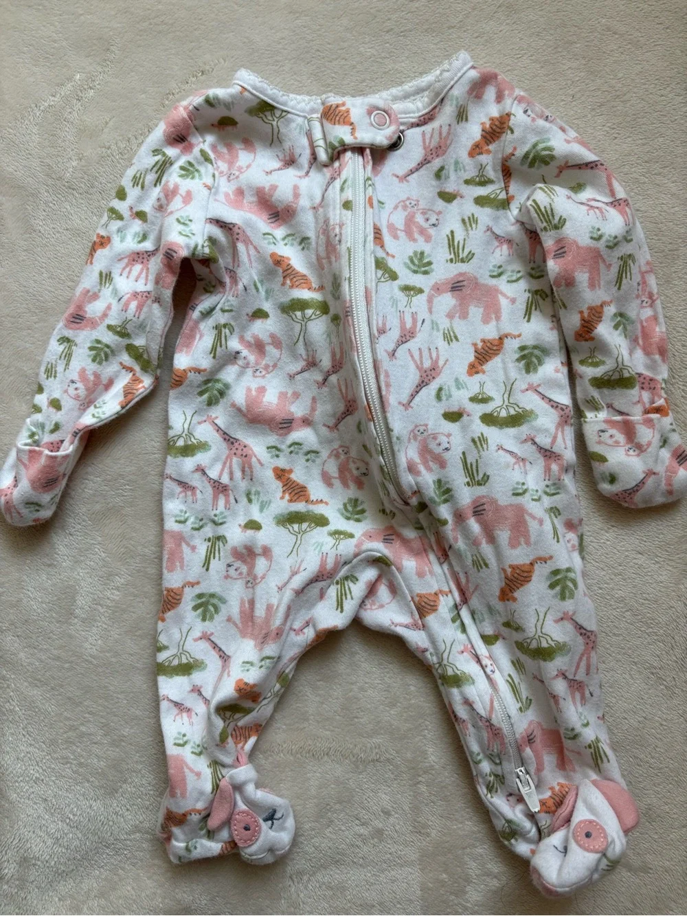 Carters baby newborn lot. 8 pieces. cotton sleepers EUC size newborn pajamas